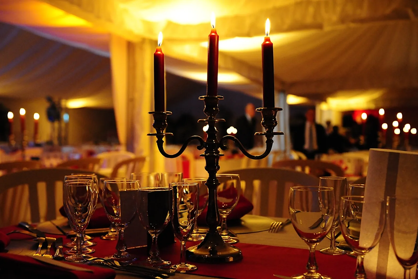 Lieu atypique, SET UNIQUE