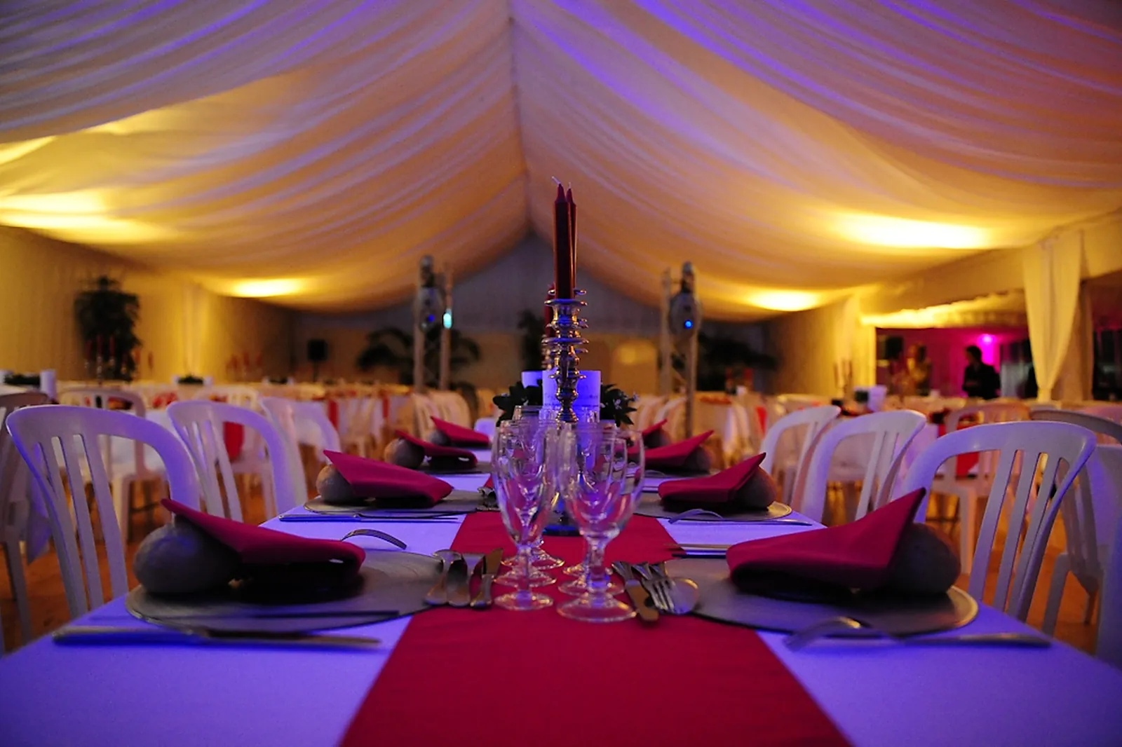 Lieu atypique, SET UNIQUE