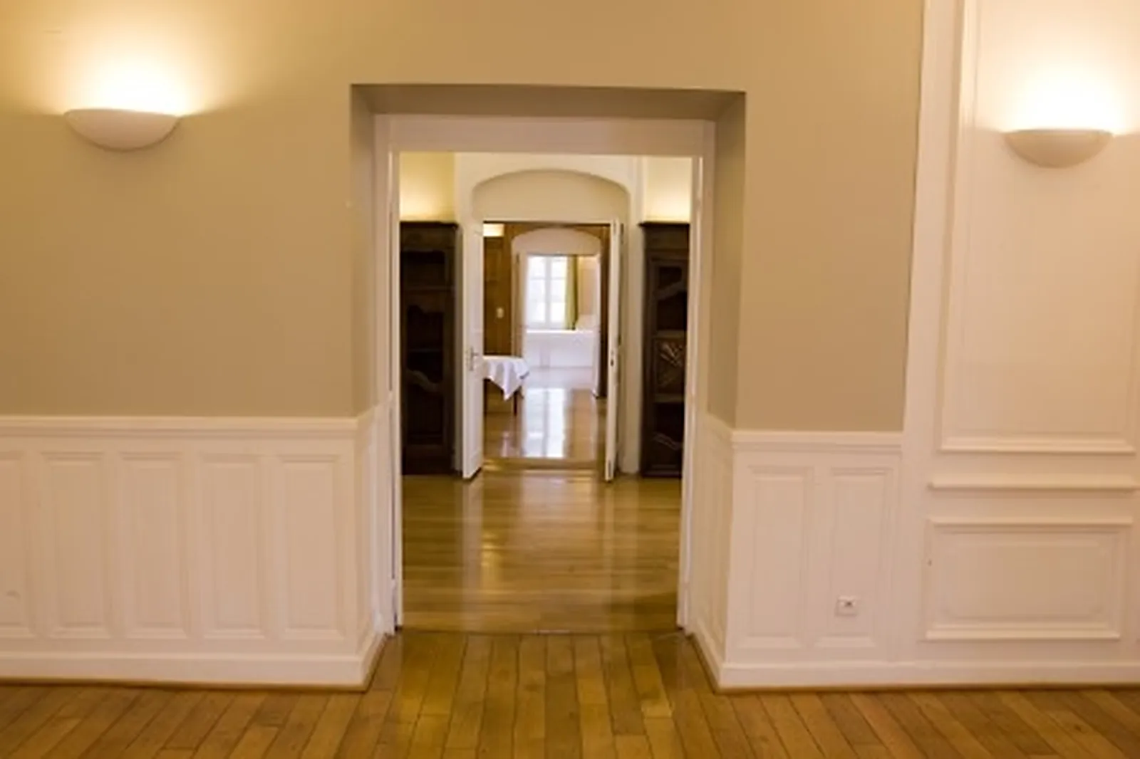 Lieux événementiels, CHÂTEAU DE MONTCHAT / SAS LE MOLIERE