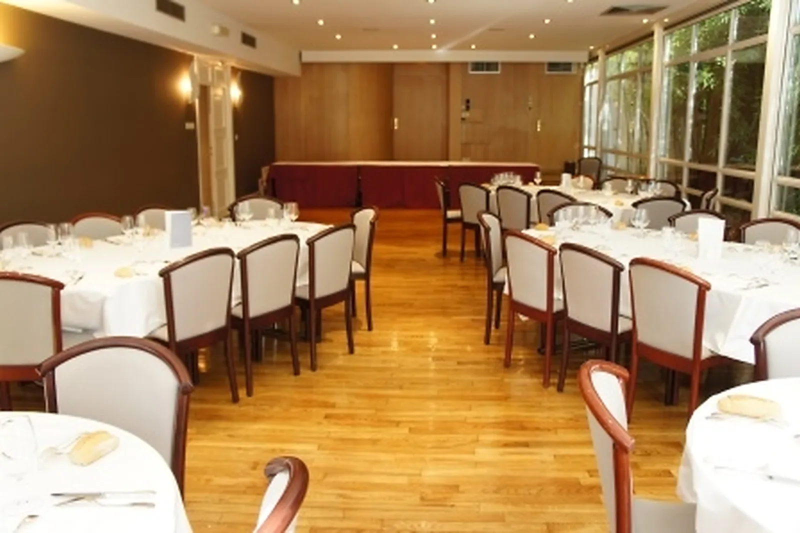 Lieux événementiels, CHÂTEAU DE MONTCHAT / SAS LE MOLIERE