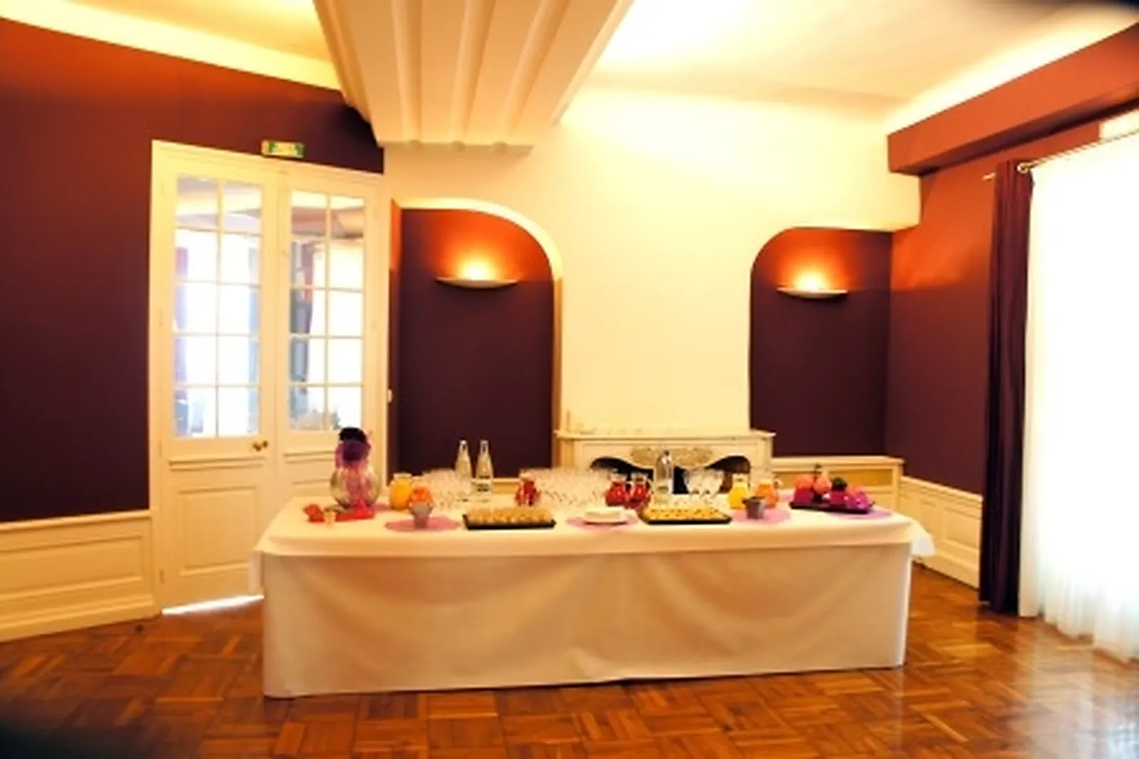 Lieux événementiels, CHÂTEAU DE MONTCHAT / SAS LE MOLIERE