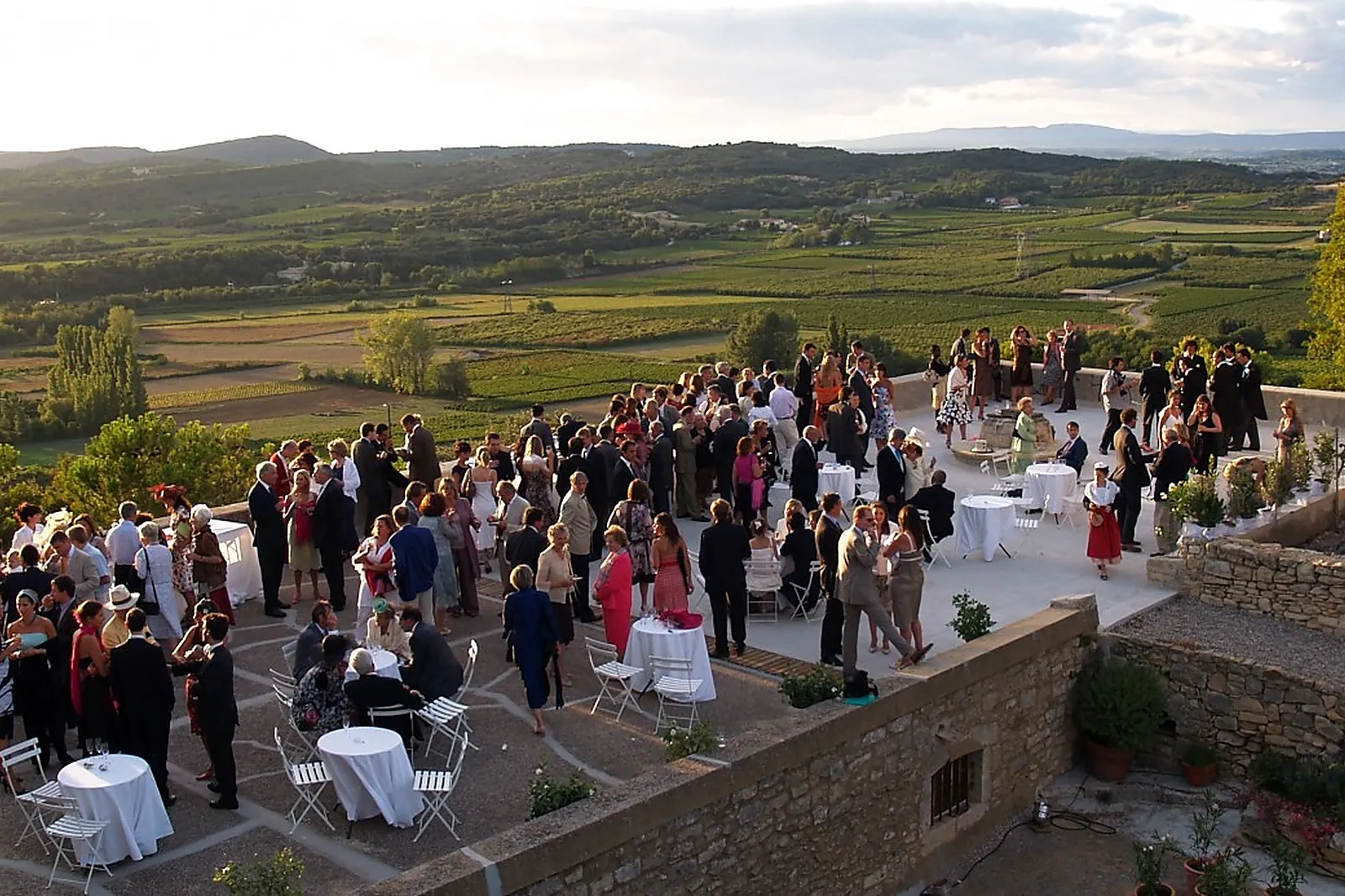 Lieux événementiels, CHÂTEAU DE VÉNÉJAN