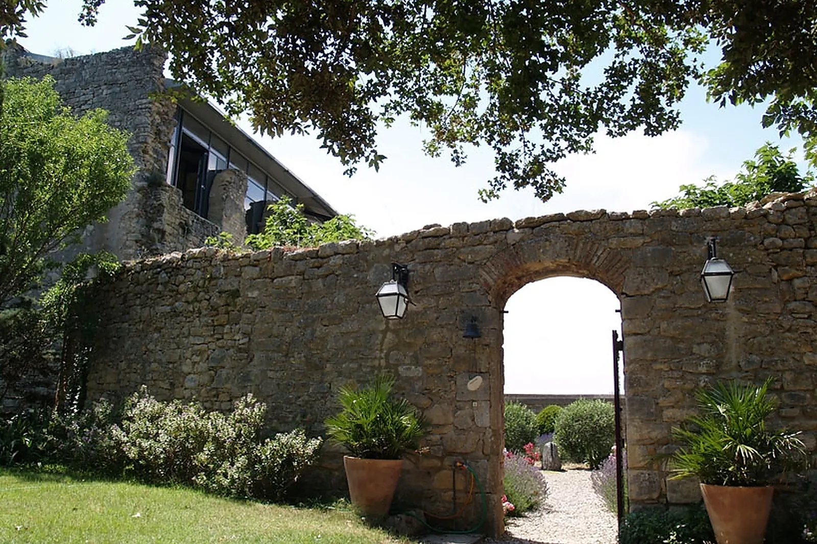 Lieux événementiels, CHÂTEAU DE VÉNÉJAN
