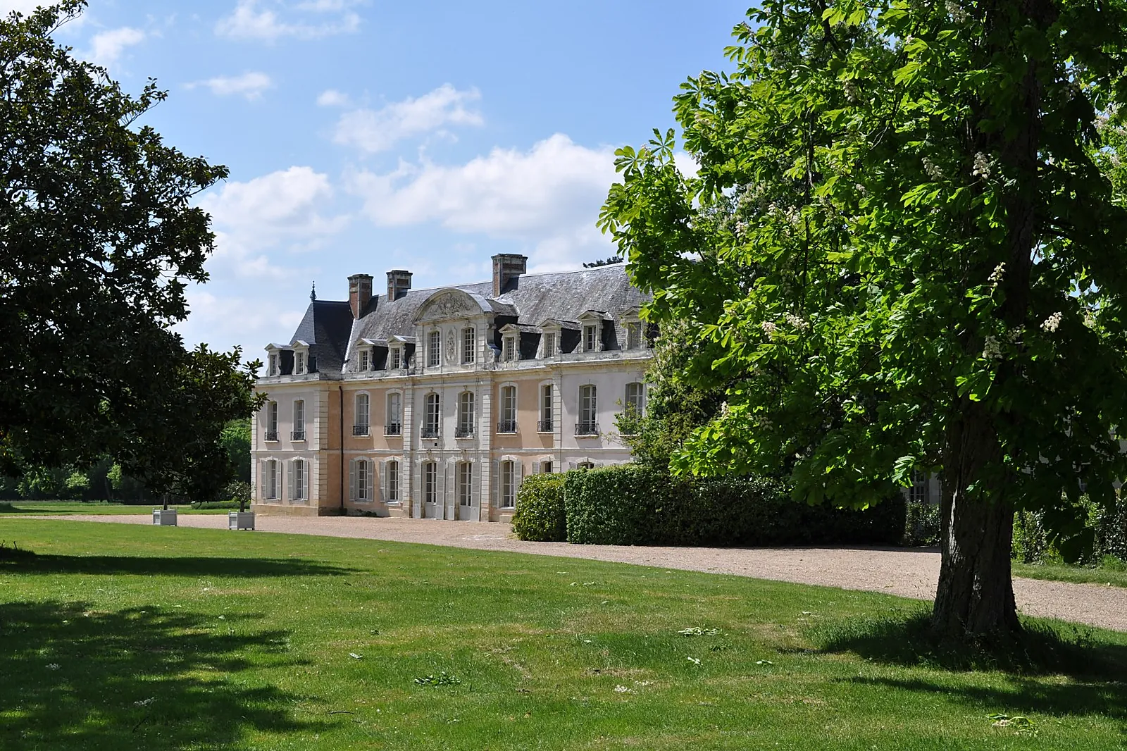 Lieux événementiels, CHATEAU DES BRIOTTIERES