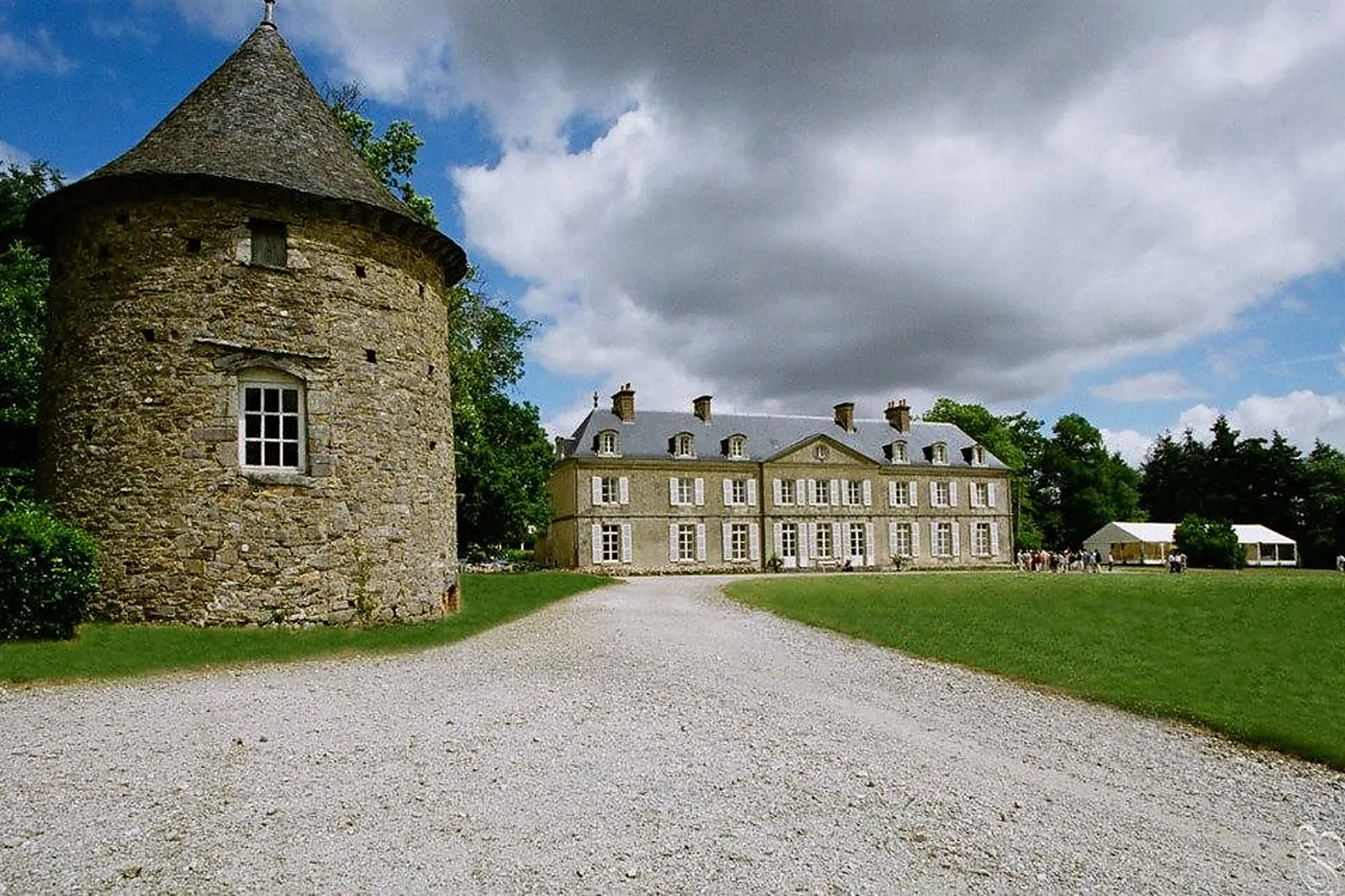 Lieux événementiels, LE BOIS AU VOYER