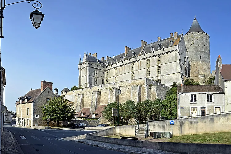 CHÂTEAU DE CHÂTEAUDUN