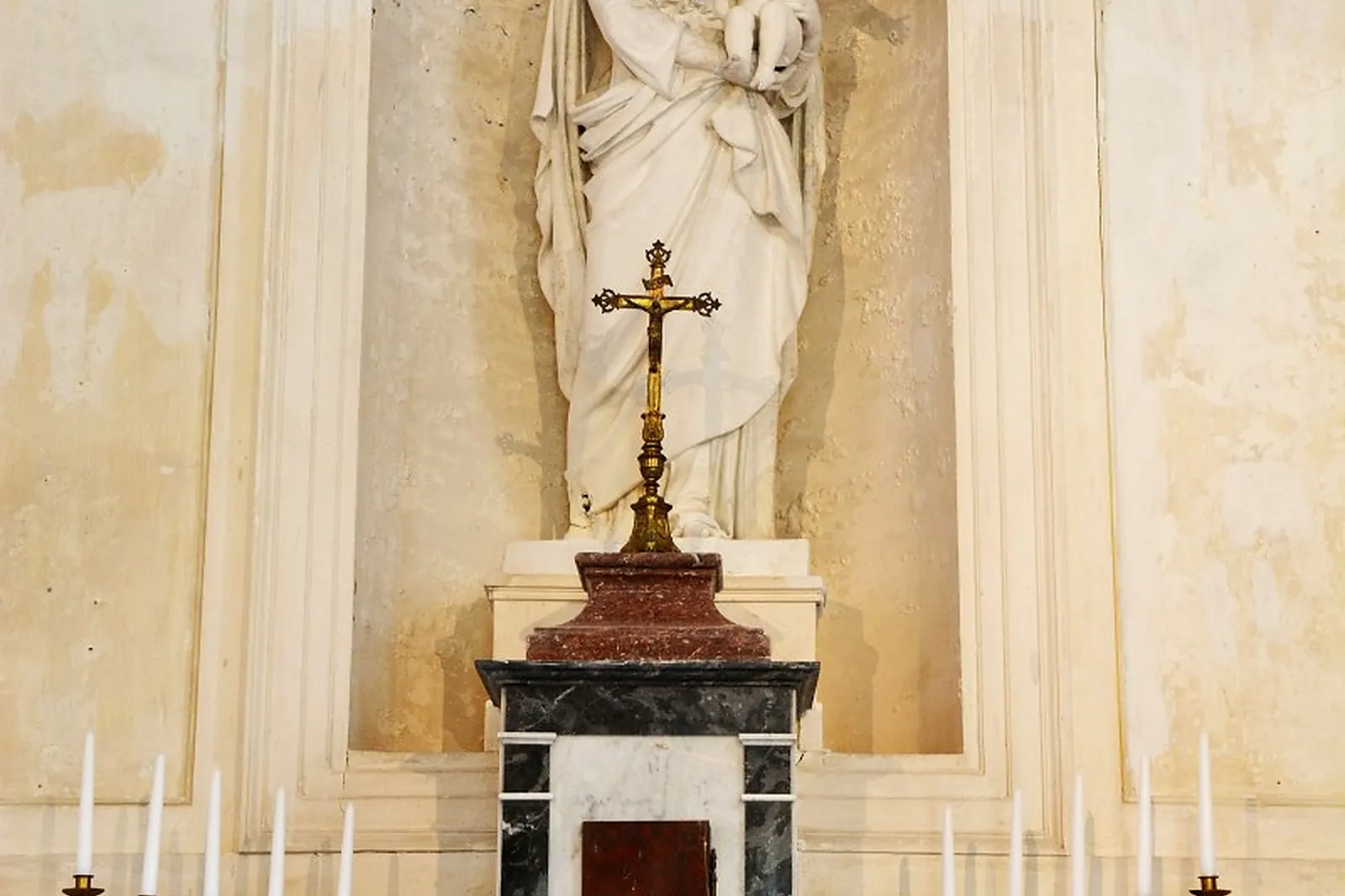 Lieux événementiels, CHÂTEAU DE ROQUELUNE