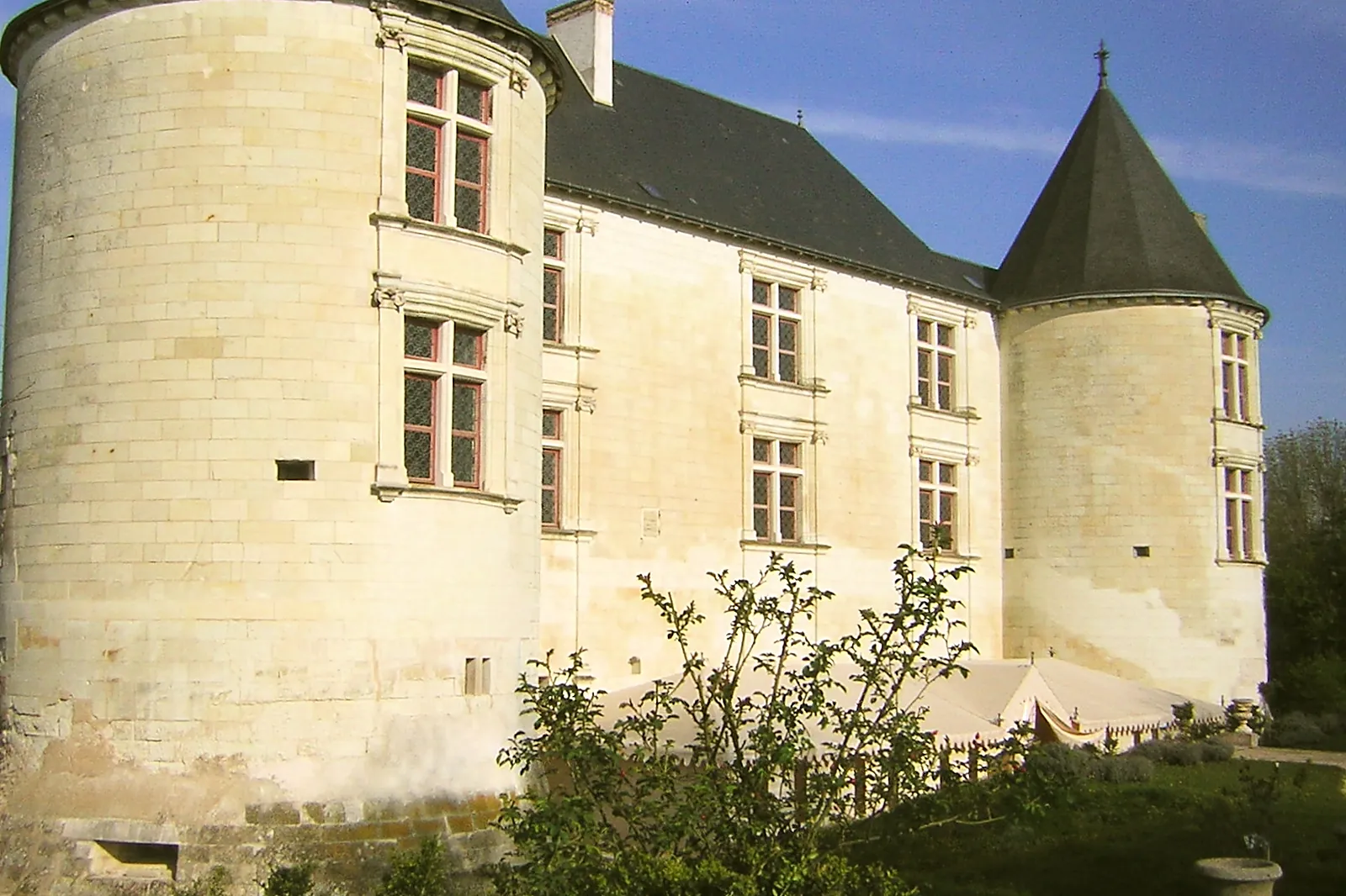 Lieux événementiels, CHÂTEAU COUVERT