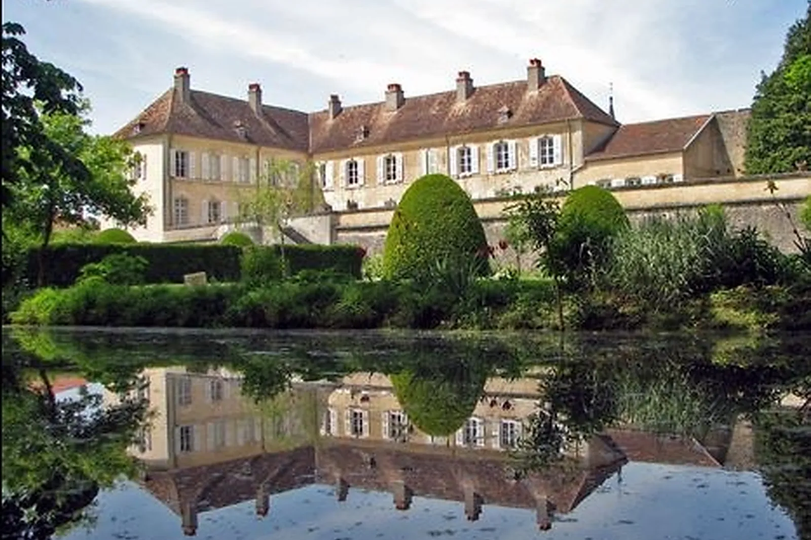 CHÂTEAU D'AUTIGNY LA TOUR 