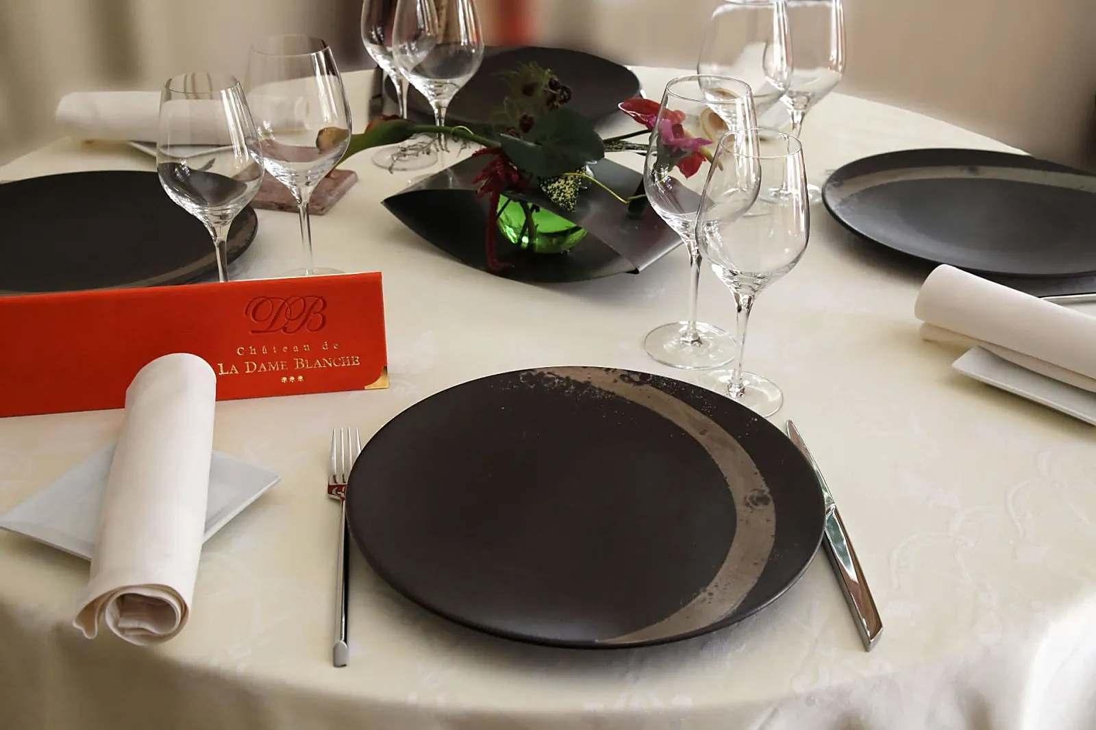 Lieux événementiels, CHÂTEAU DE LA DAME BLANCHE 