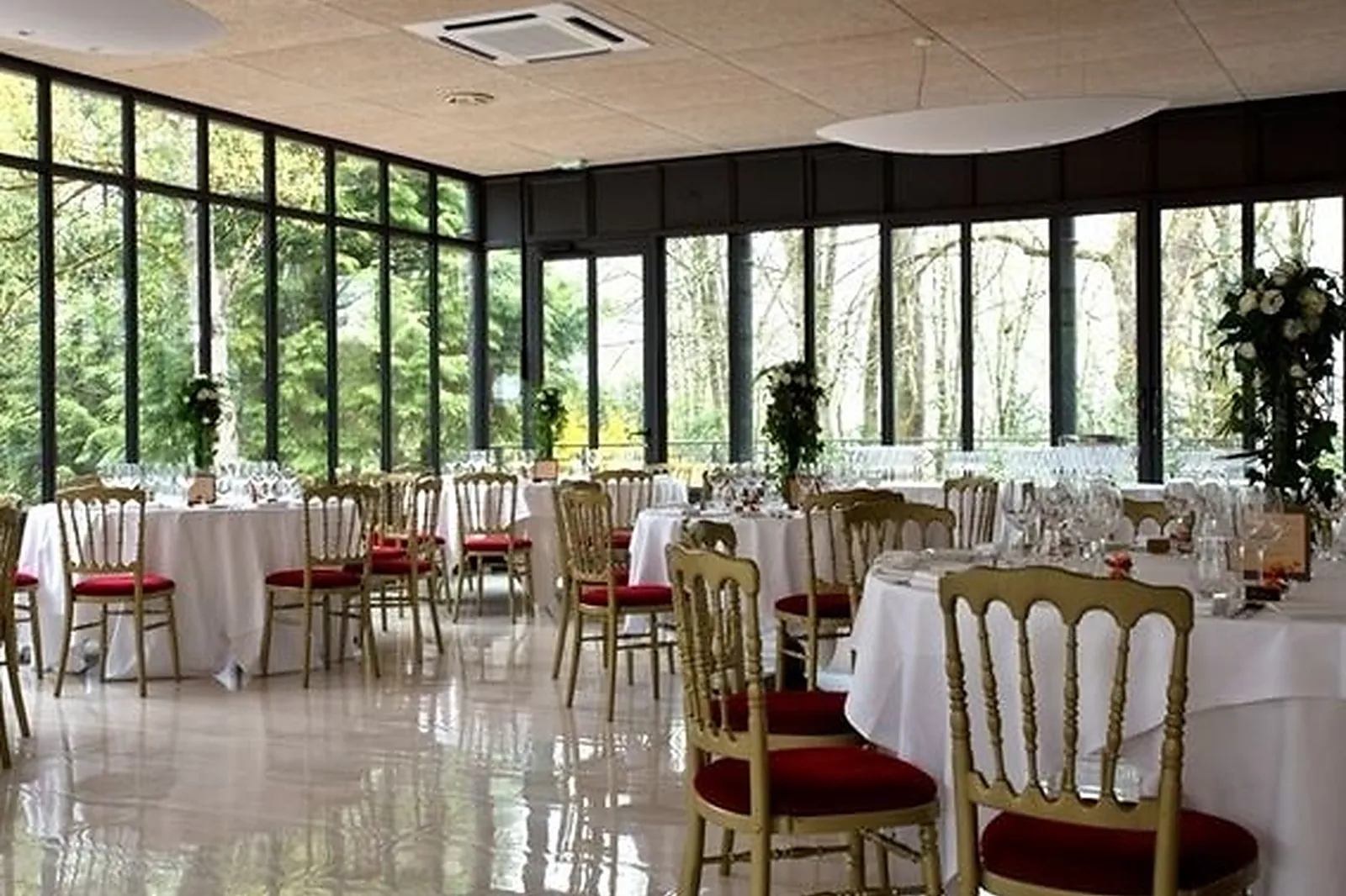 Lieux événementiels, CHÂTEAU DE LA DAME BLANCHE 