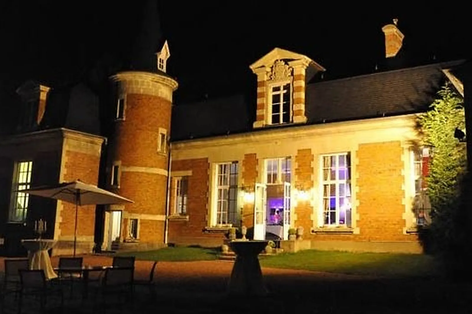 Lieux événementiels, CHÂTEAU DE PRÉMESQUES 