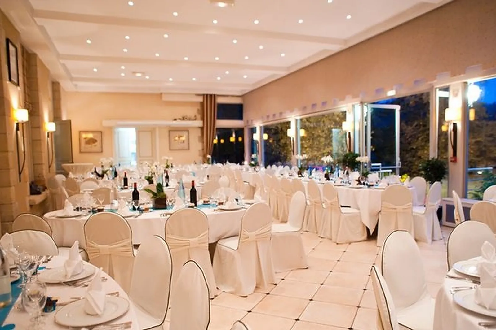 Lieux événementiels, CHÂTEAU DE PRÉMESQUES 