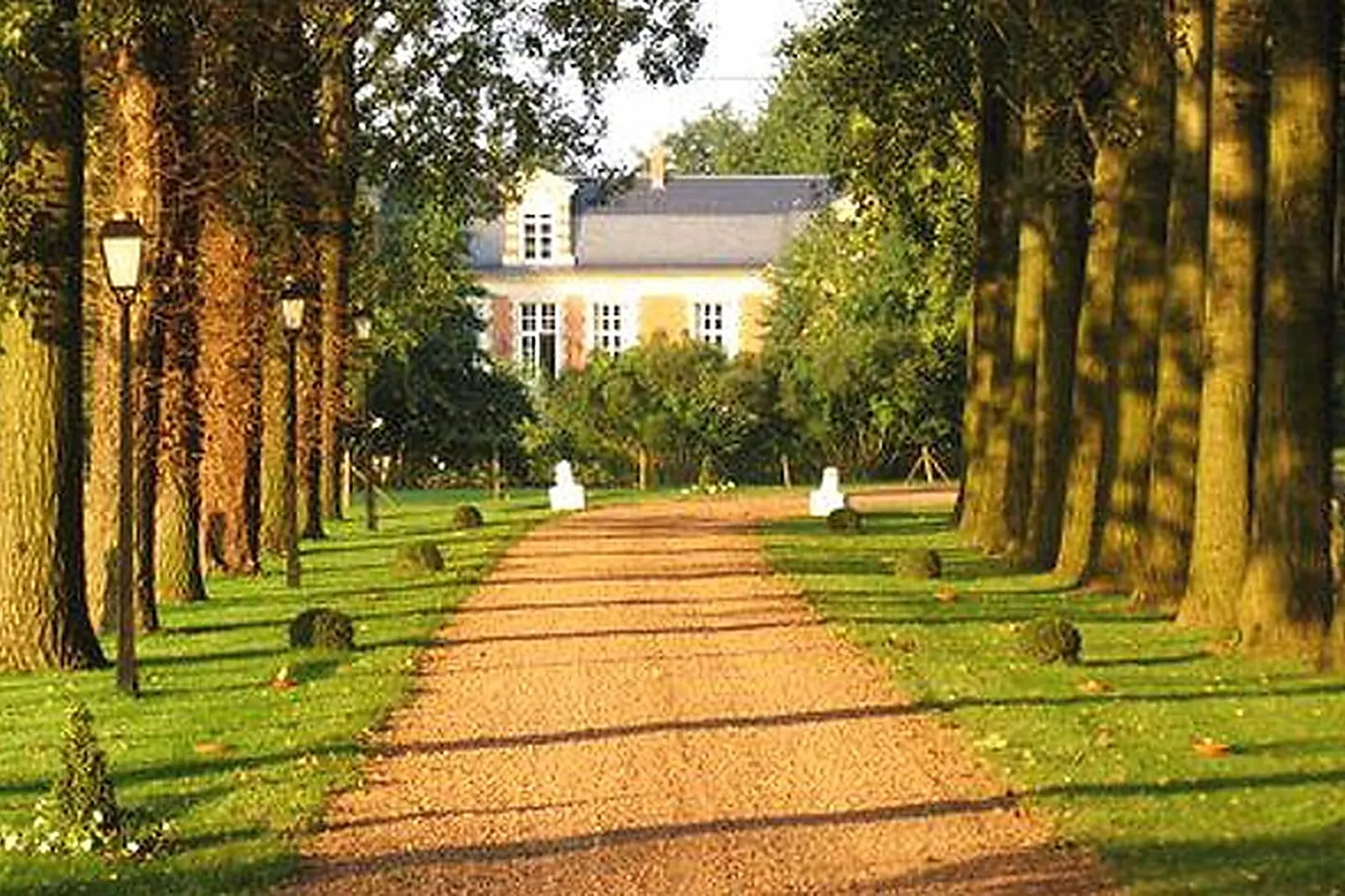 Lieux événementiels, CHÂTEAU DE PRÉMESQUES 