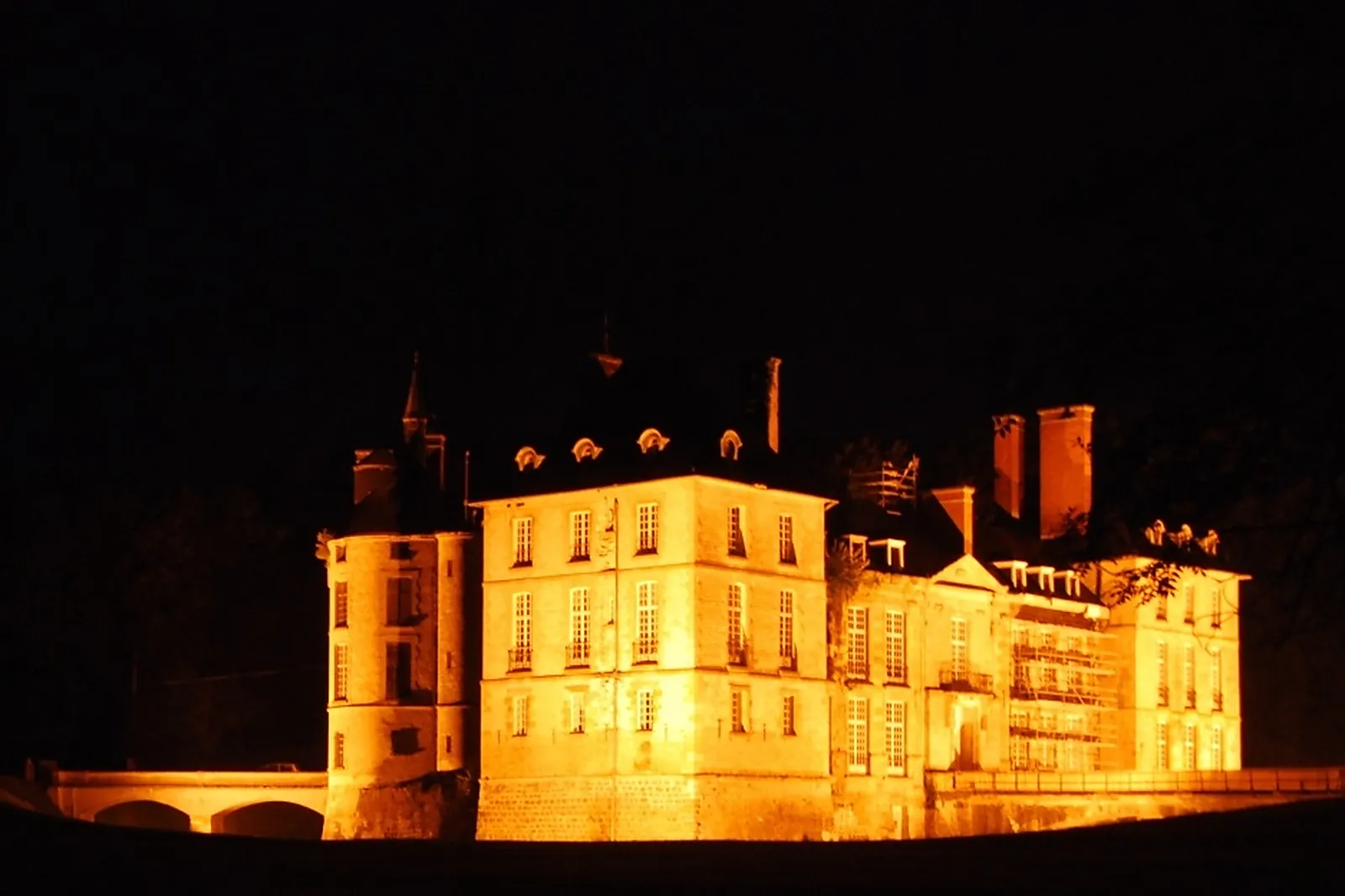 Lieux événementiels, CHÂTEAU DE THUGNY 