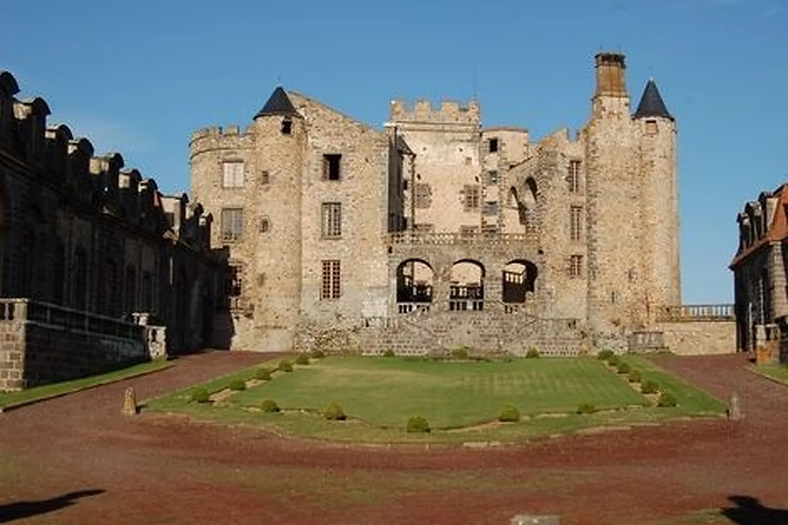 Lieux événementiels, CHÂTEAU DE CHAZERON 