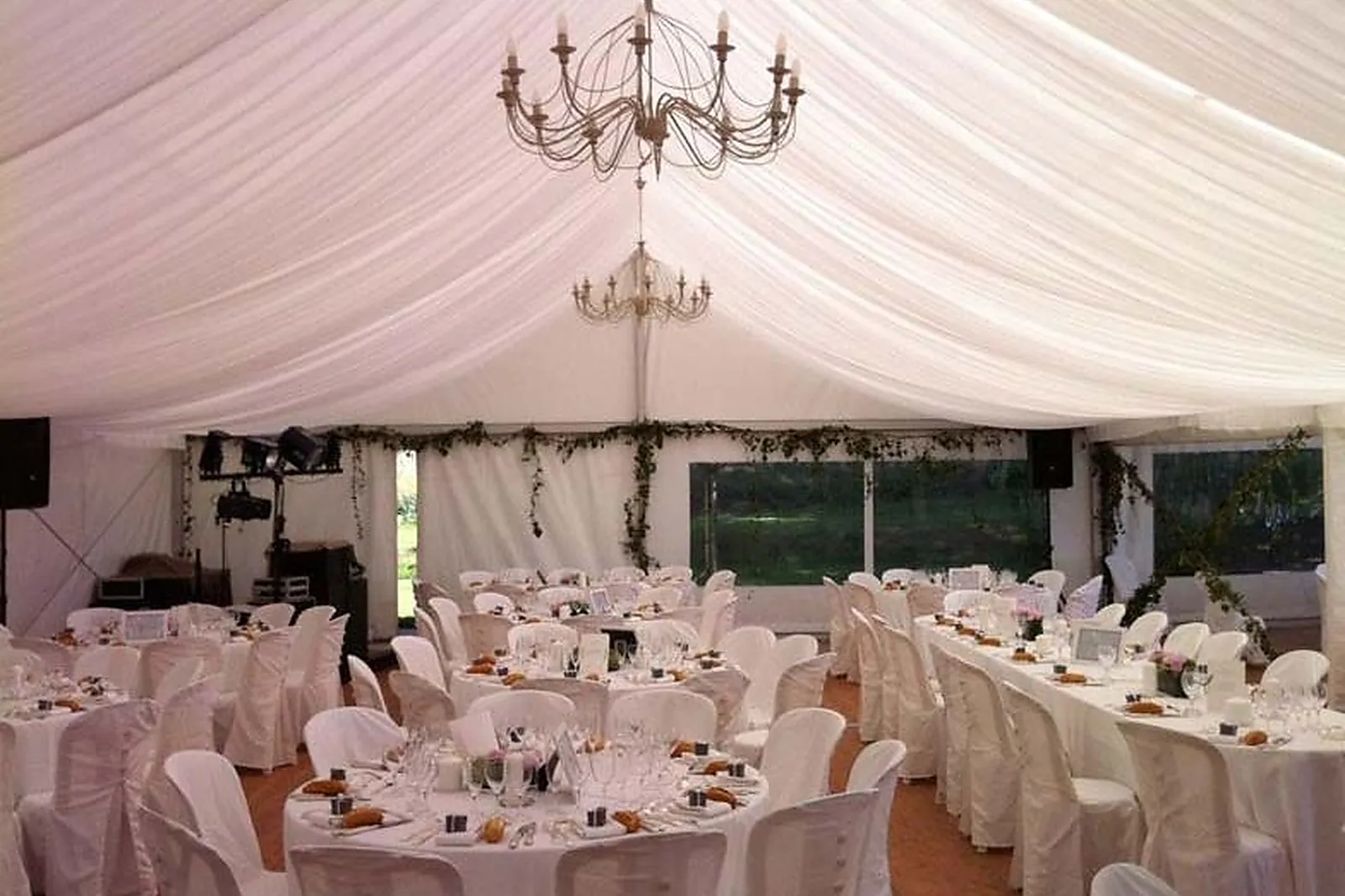 Lieux événementiels, CHÂTEAU DE SALVANET 