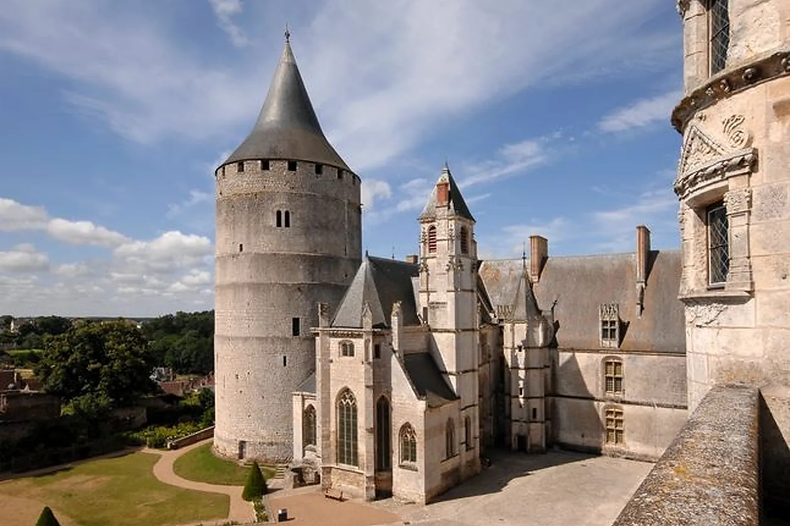 Lieux événementiels, CHÂTEAU DE CHÂTEAUDUN