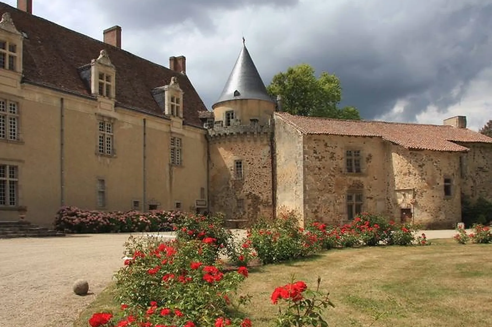 CHÂTEAU DU FRAISSE