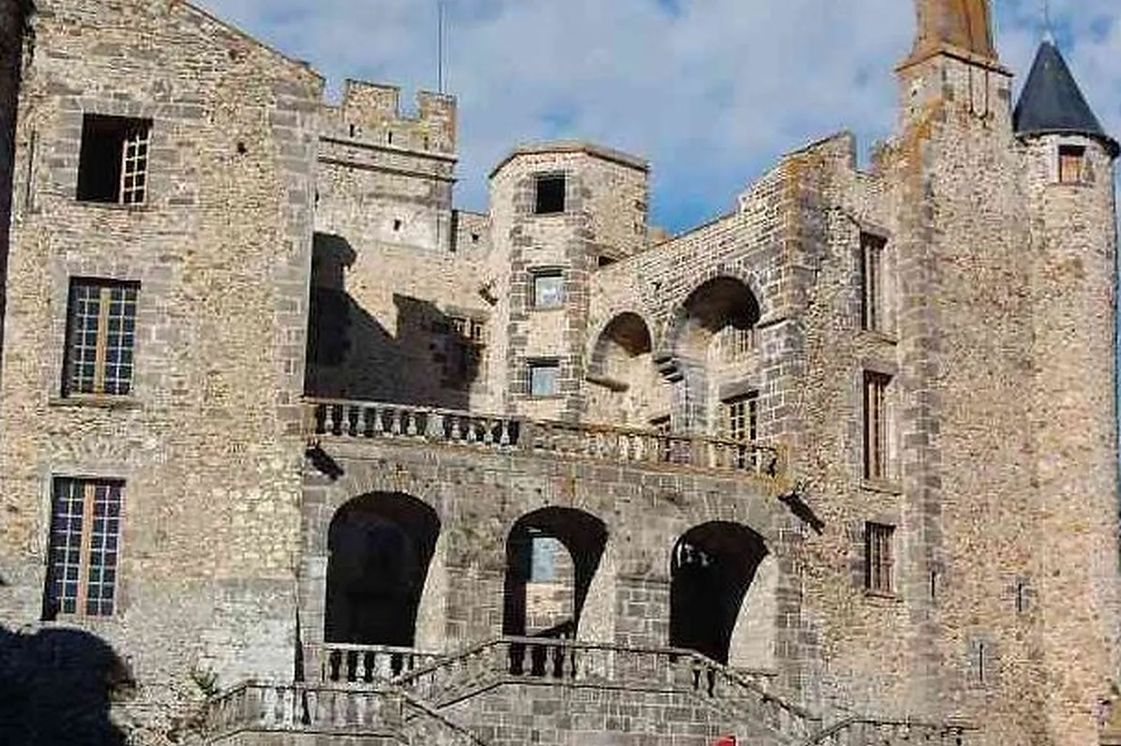Lieux événementiels, CHÂTEAU DE CHAZERON 