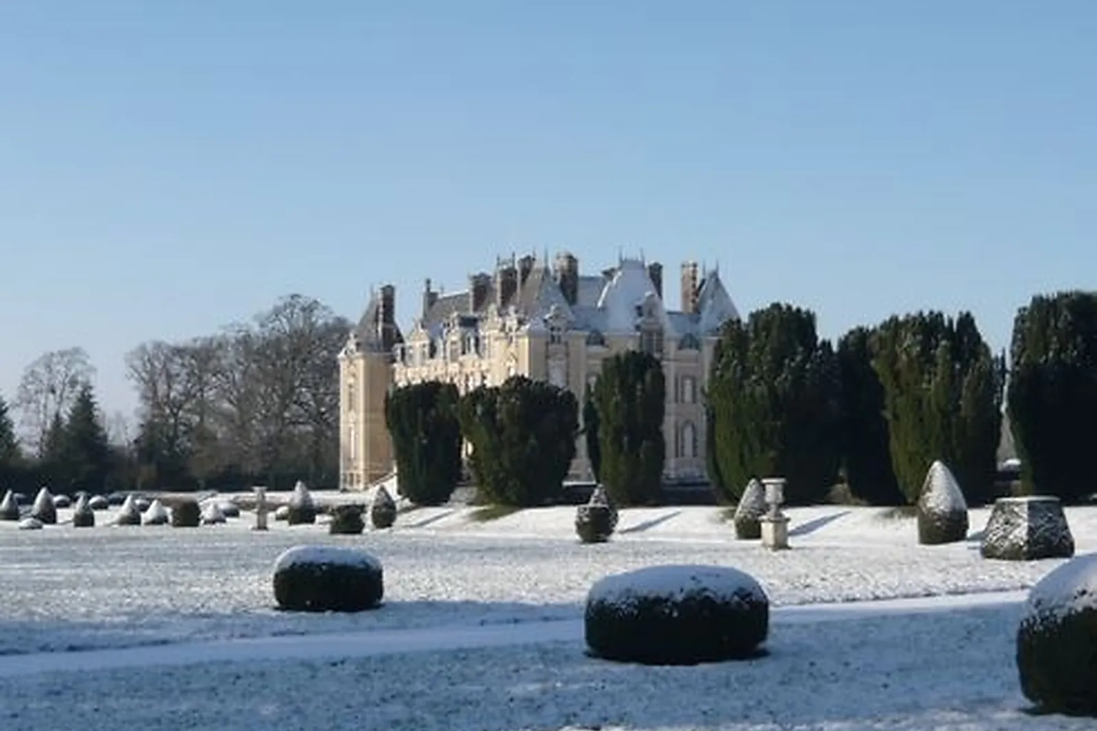 Lieux événementiels, CHÂTEAU DE LA PIERRE 
