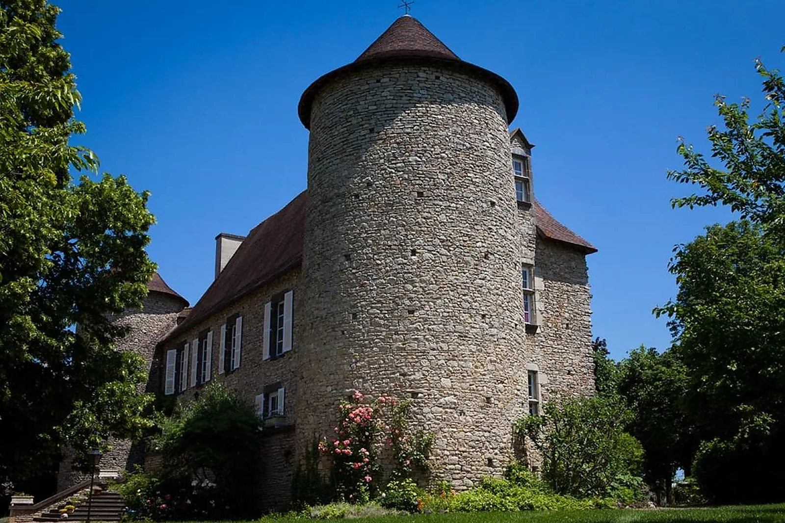 Lieux événementiels, DOMAINE DES ROSES ET DES TOURS 