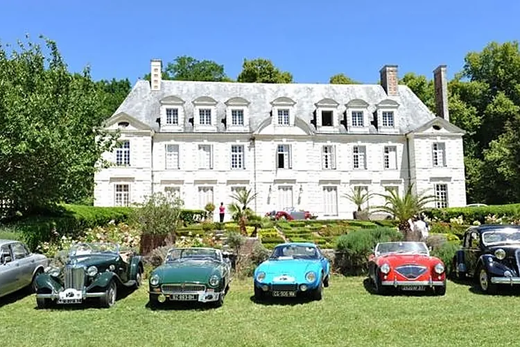 CHÂTEAU DE LA PLANCHOURY 