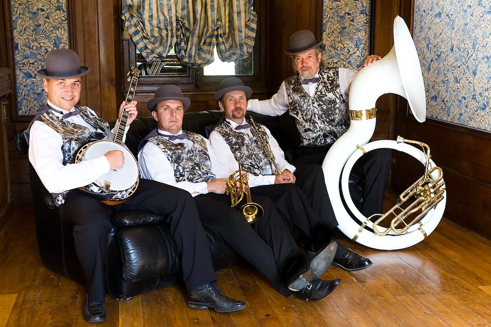 DJ & Groupes de musique, ARTS ET PRESTIGE