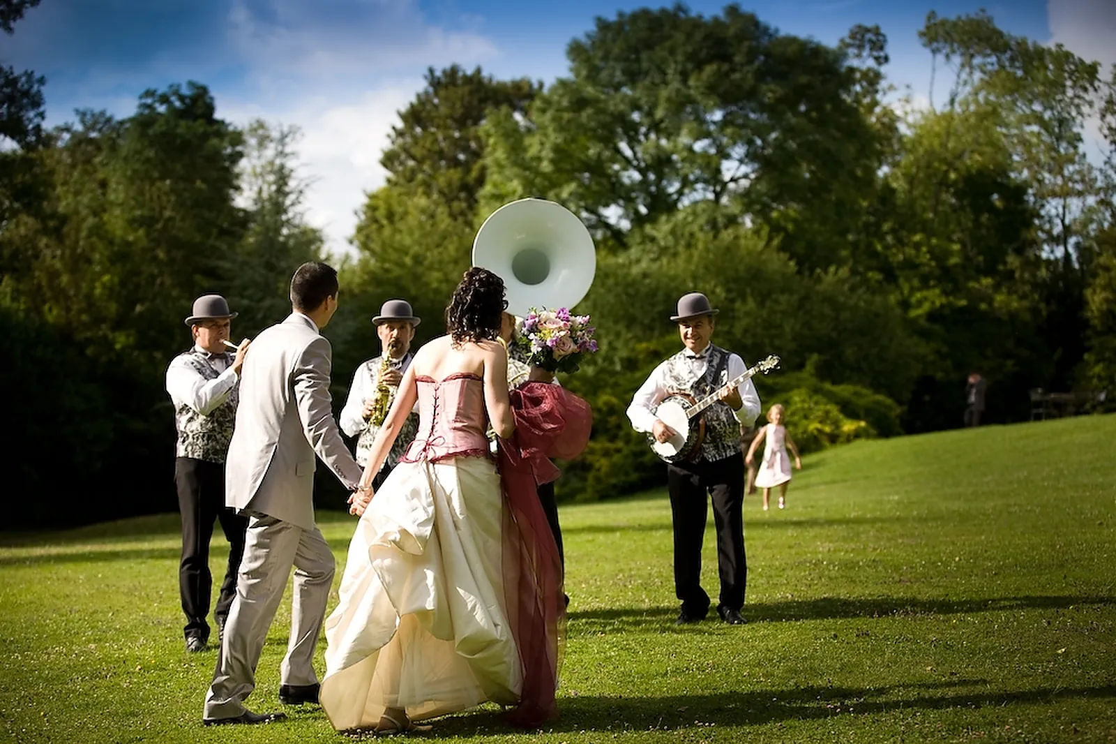 DJ & Groupes de musique, ARTS ET PRESTIGE