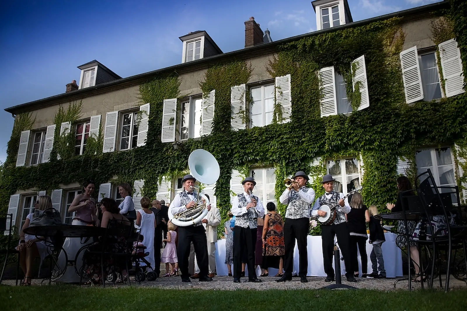 DJ & Groupes de musique, ARTS ET PRESTIGE