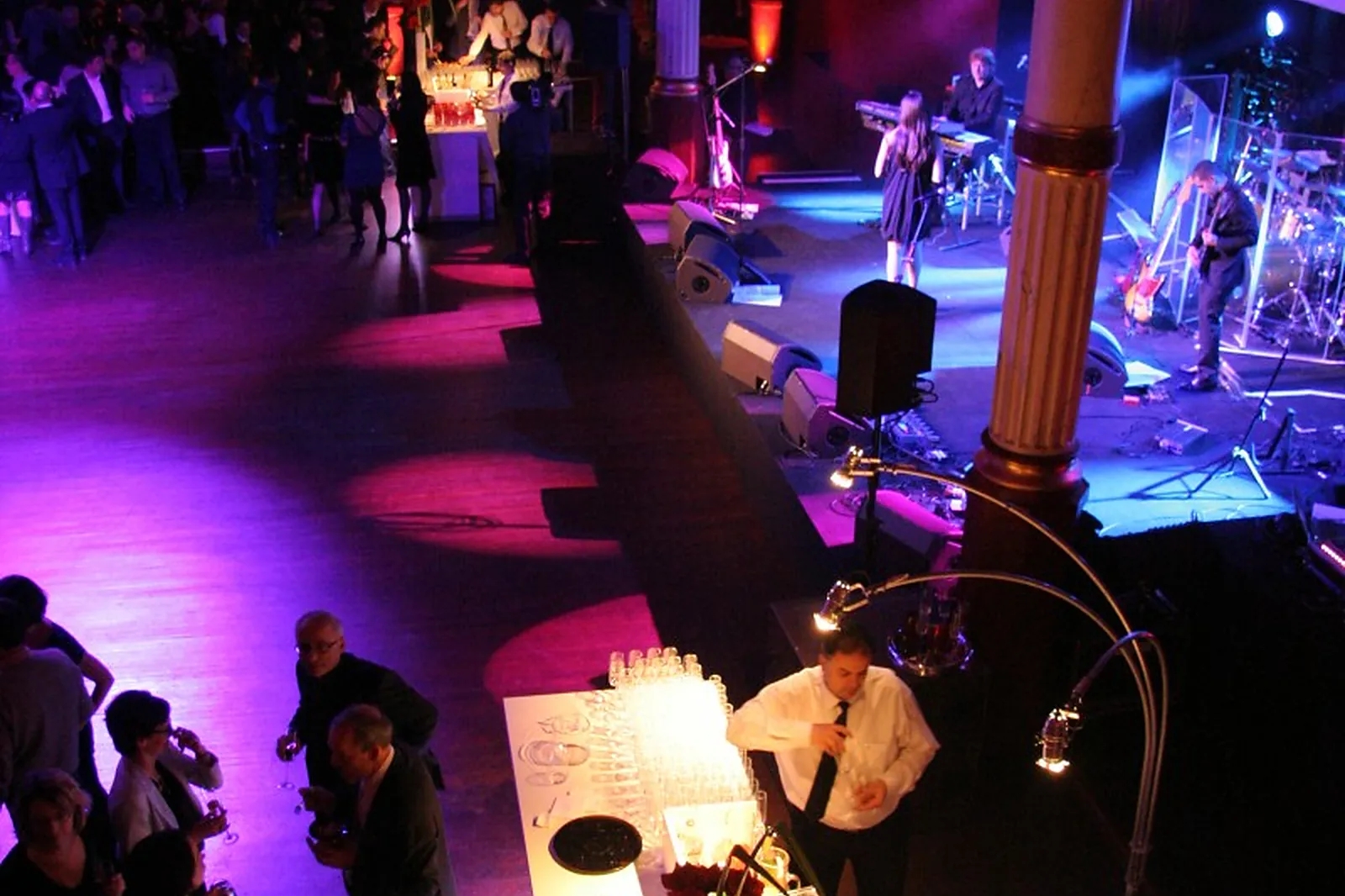 DJ & Groupes de musique, CÉLINE ARNAUD