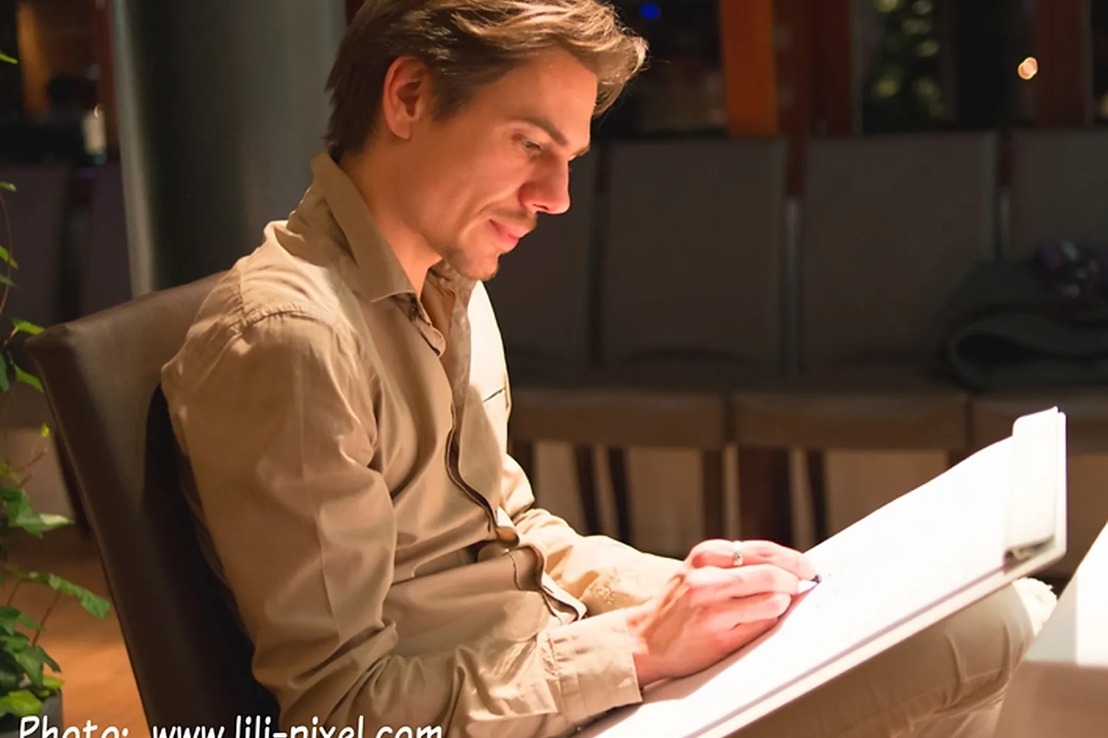 Animations événementielles, ELVIS CARICATURISTE