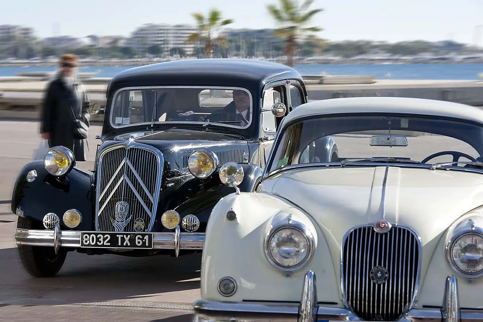 Île-de-France, FIRST LOCATION AUTOMOBILES