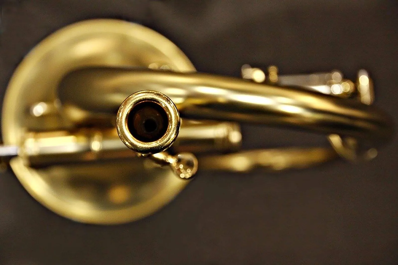 DJ & Groupes de musique, AMANOVA