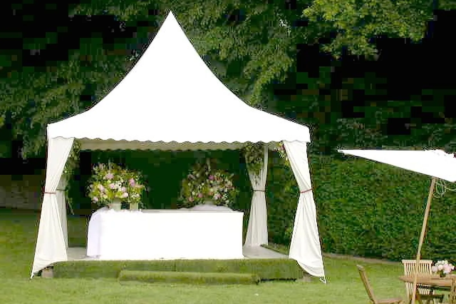 Centre d'affaires, HEXA