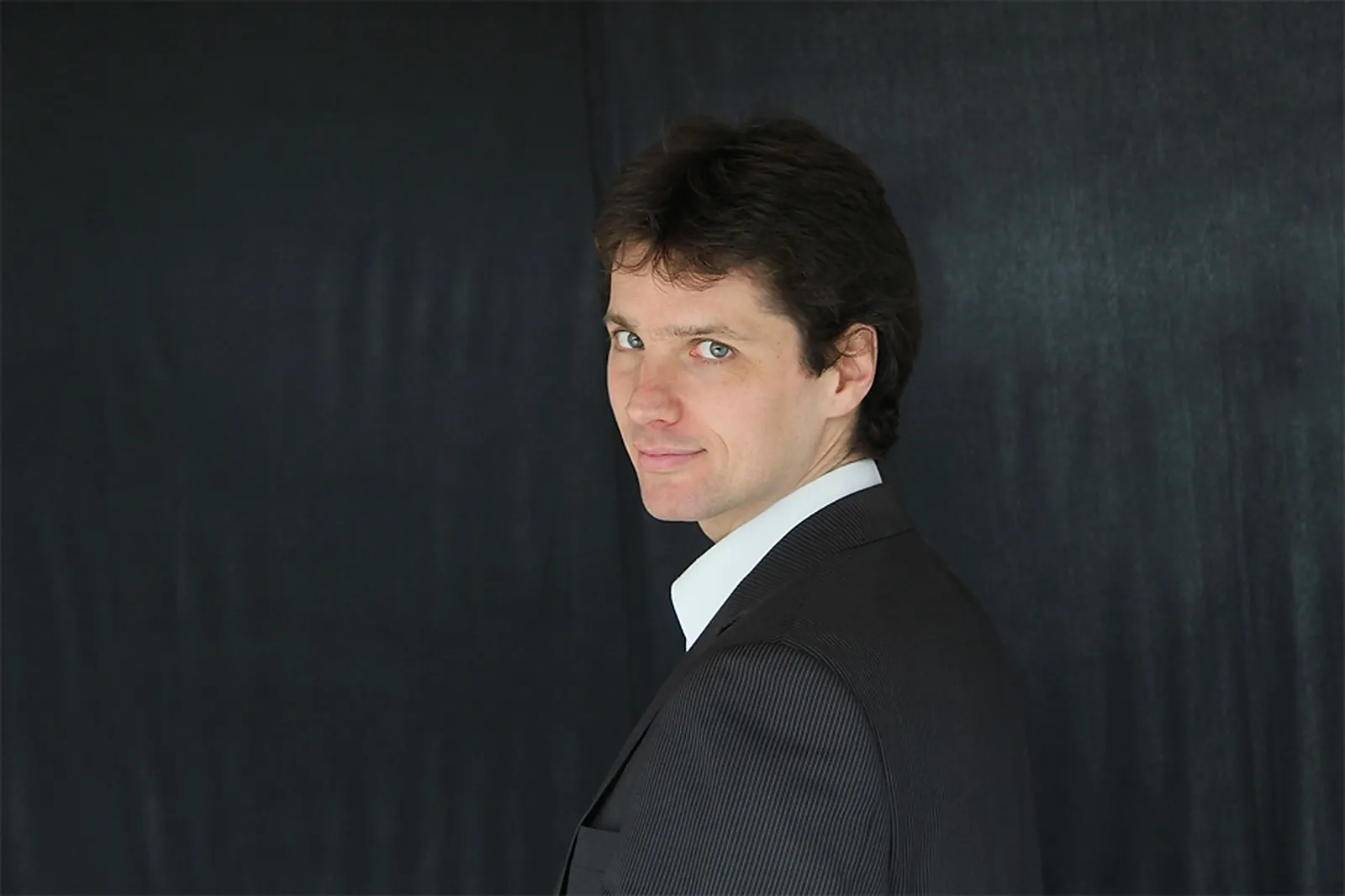 Animations événementielles, LUDOVIC GORGES, ILLUSIONNISTE