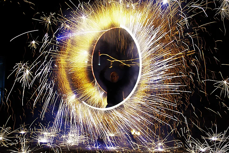 JONGLEUR DE PARIS - FEU