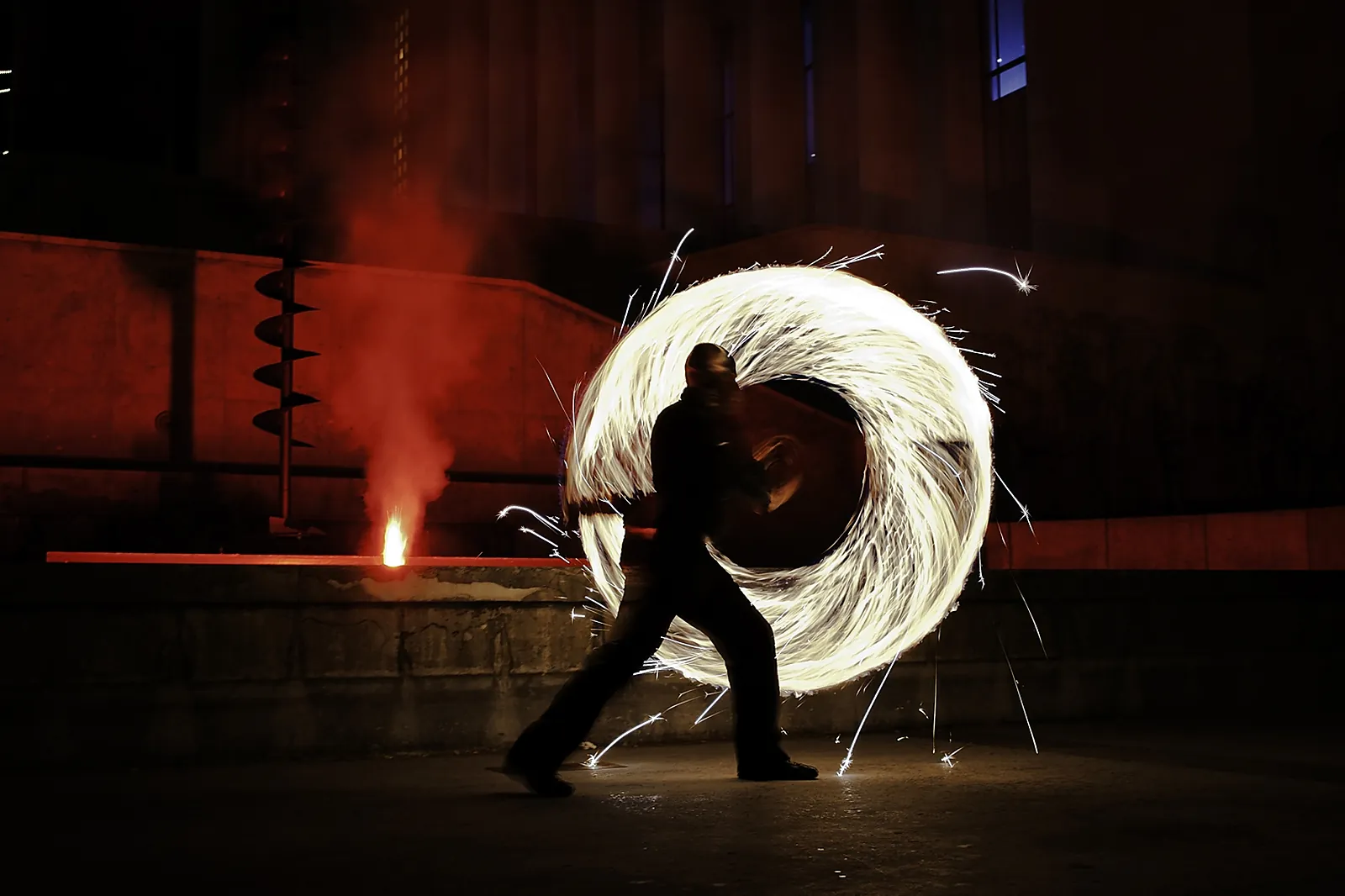 Animations événementielles, JONGLEUR DE PARIS - FEU