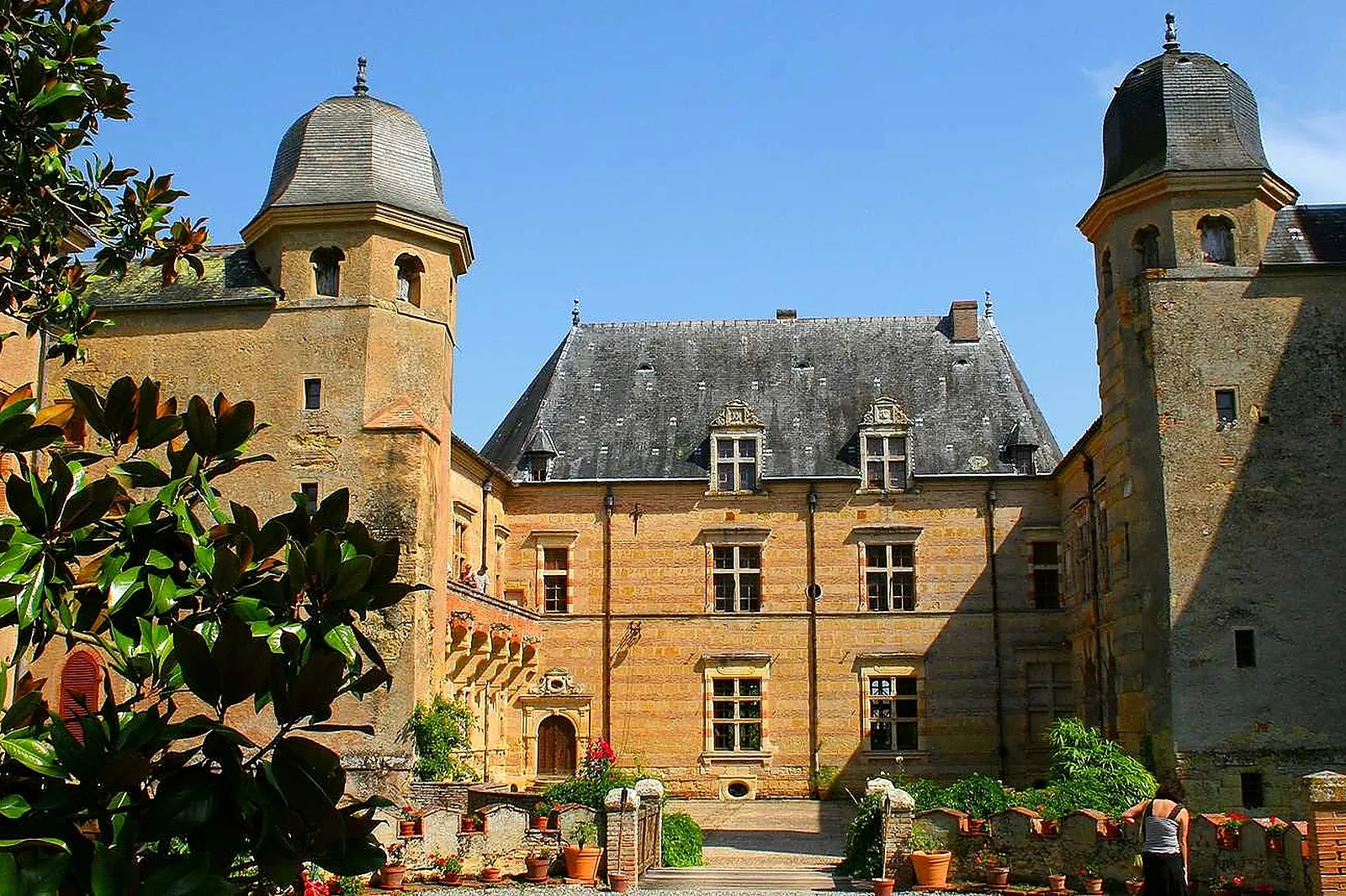 CHÂTEAU DE CAUMONT