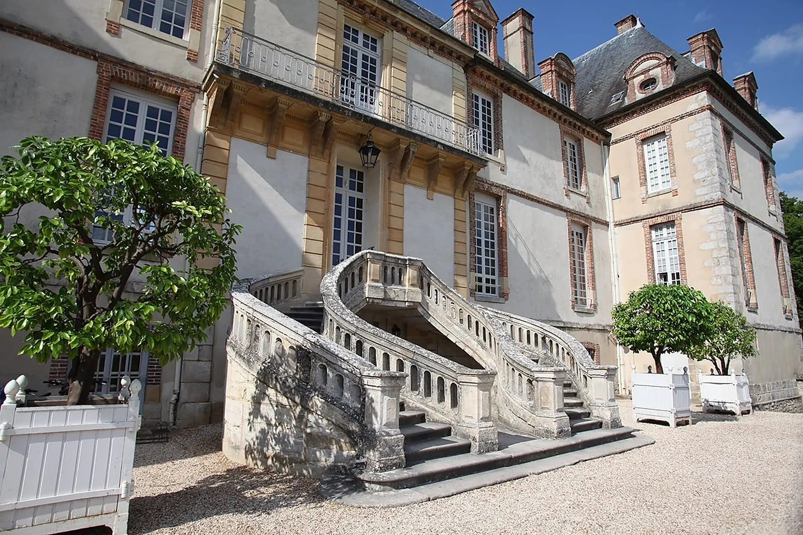 Lieux événementiels, CHÂTEAU DE BOURRON