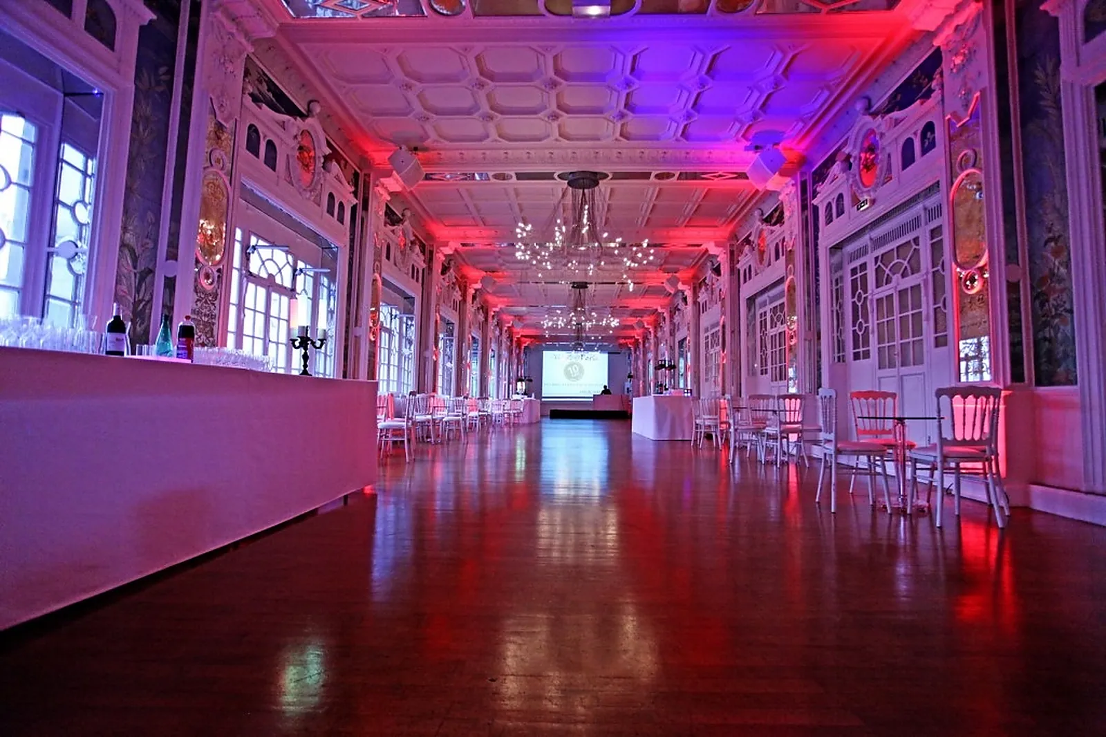 Lieux événementiels, LE SALON DES MIROIRS