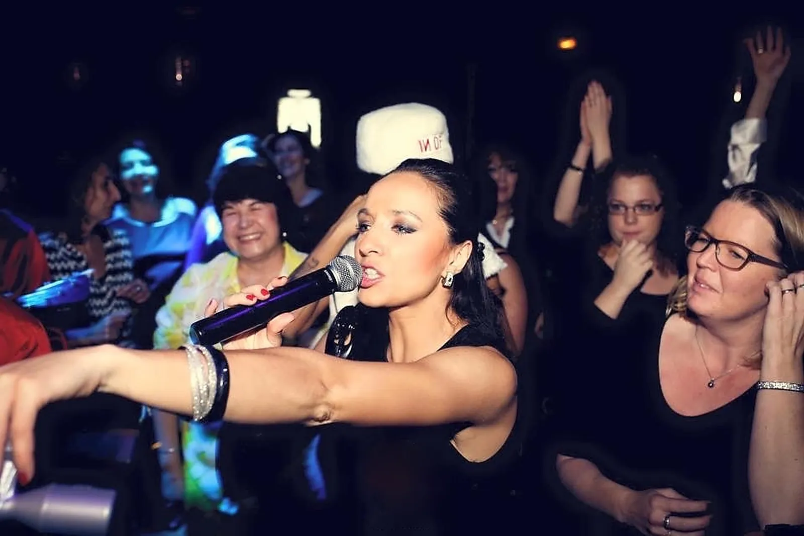 DJ & Groupes de musique, CÉLINE ARNAUD