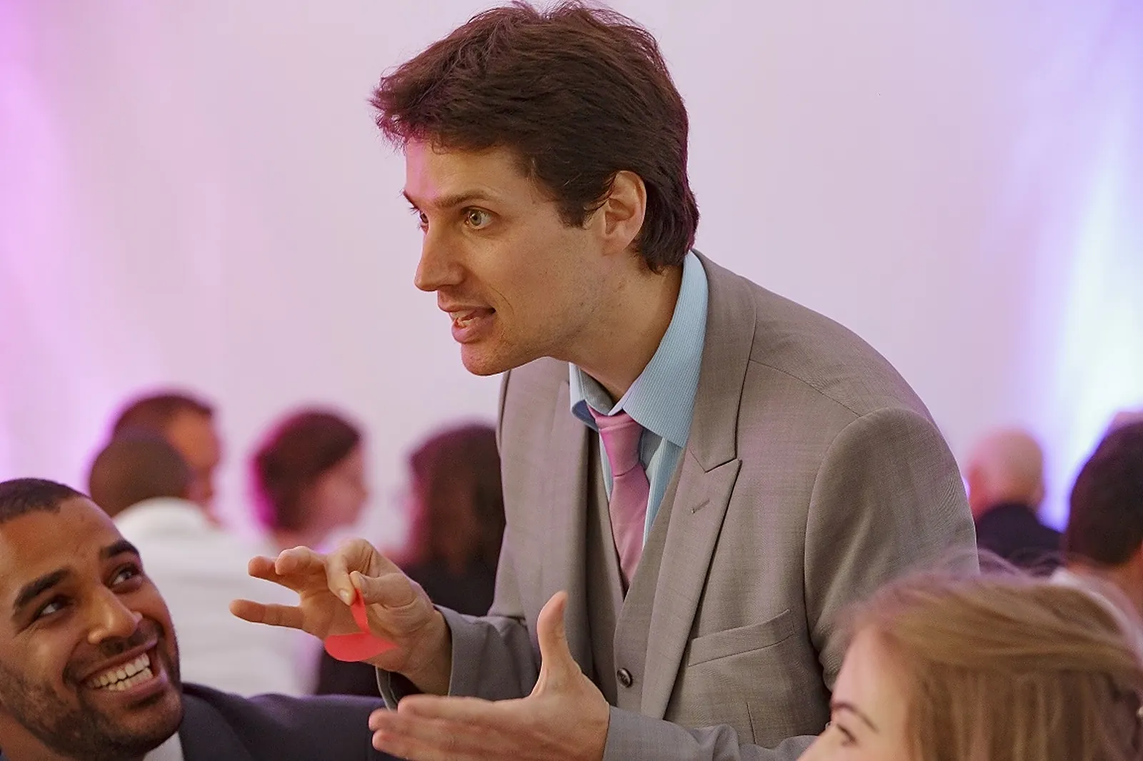 Animations événementielles, LUDOVIC GORGES, ILLUSIONNISTE