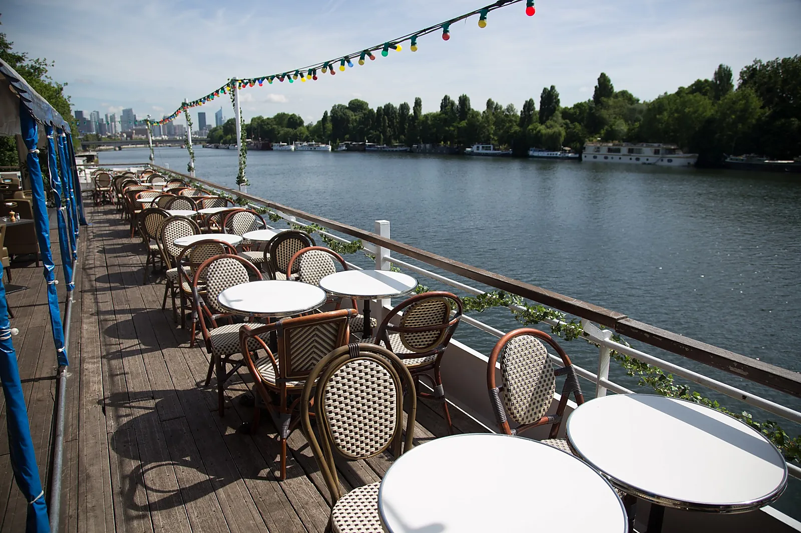 Lieux événementiels, AQUA RESTAURANT