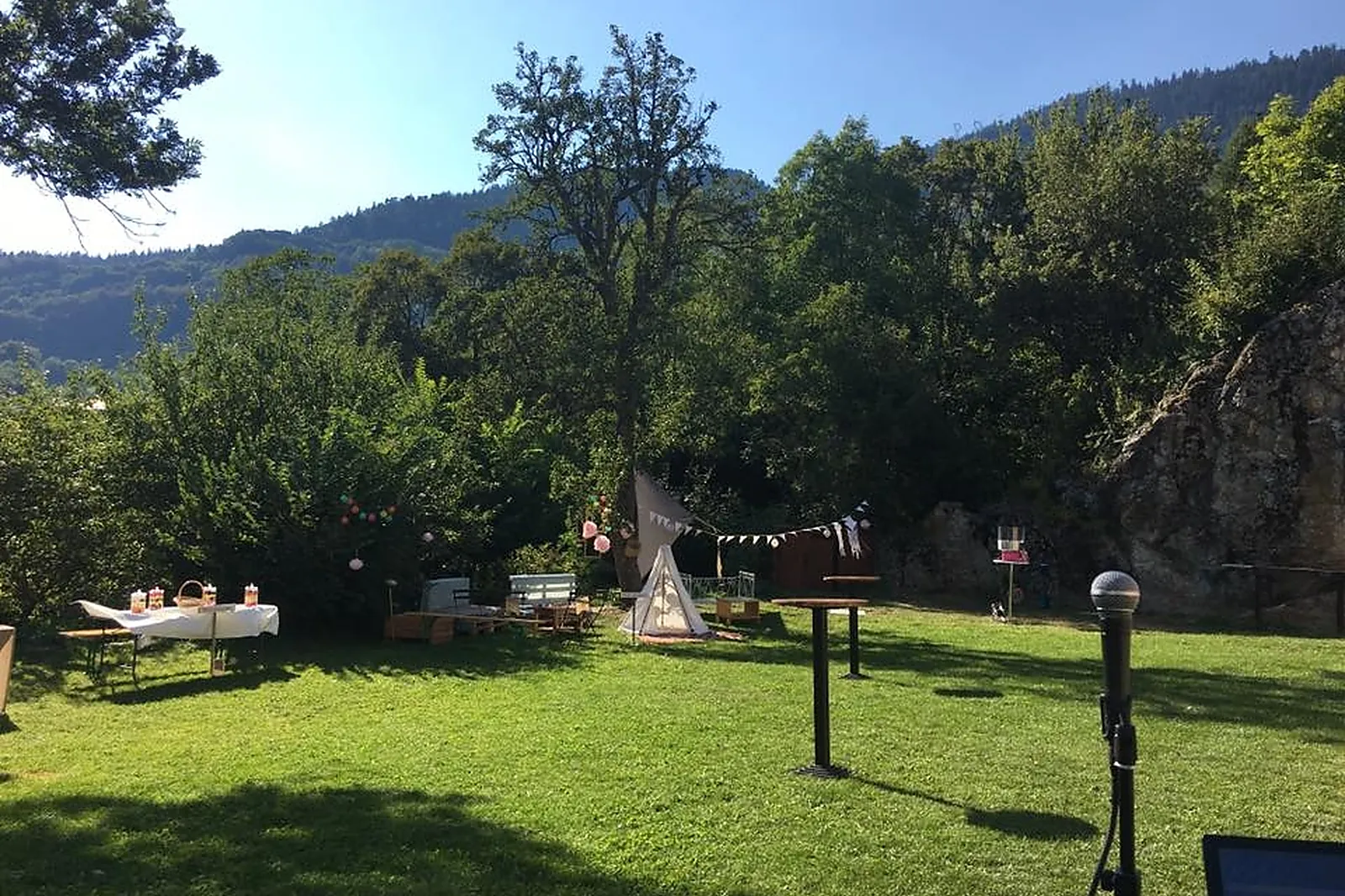 Prestataire Technique Audiovisuel, SHINY MUSIC