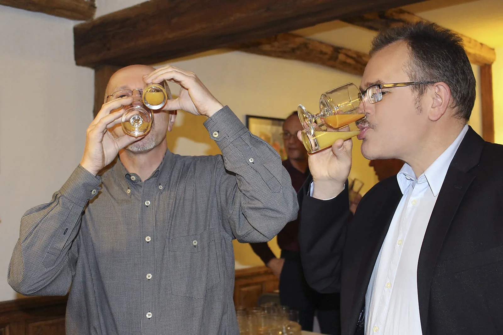 ON NE JOUE PAS A TABLE - COCKTAIL INSOLITE