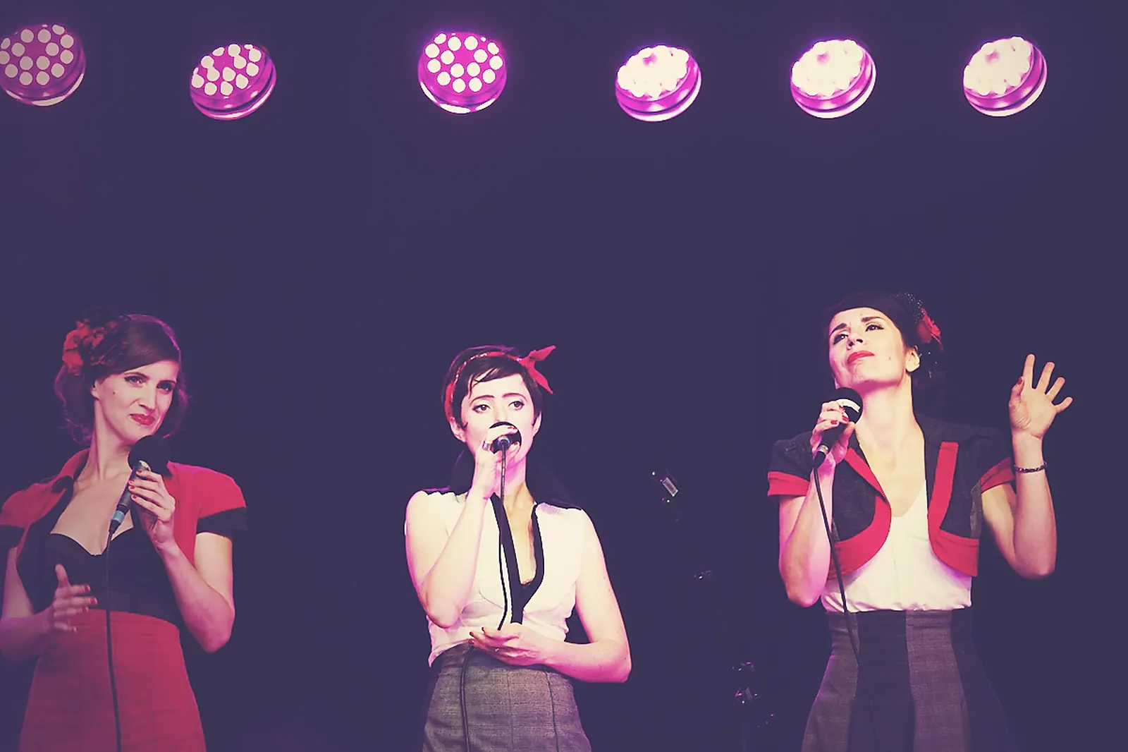 Hôtel, LES SWINGIRLS