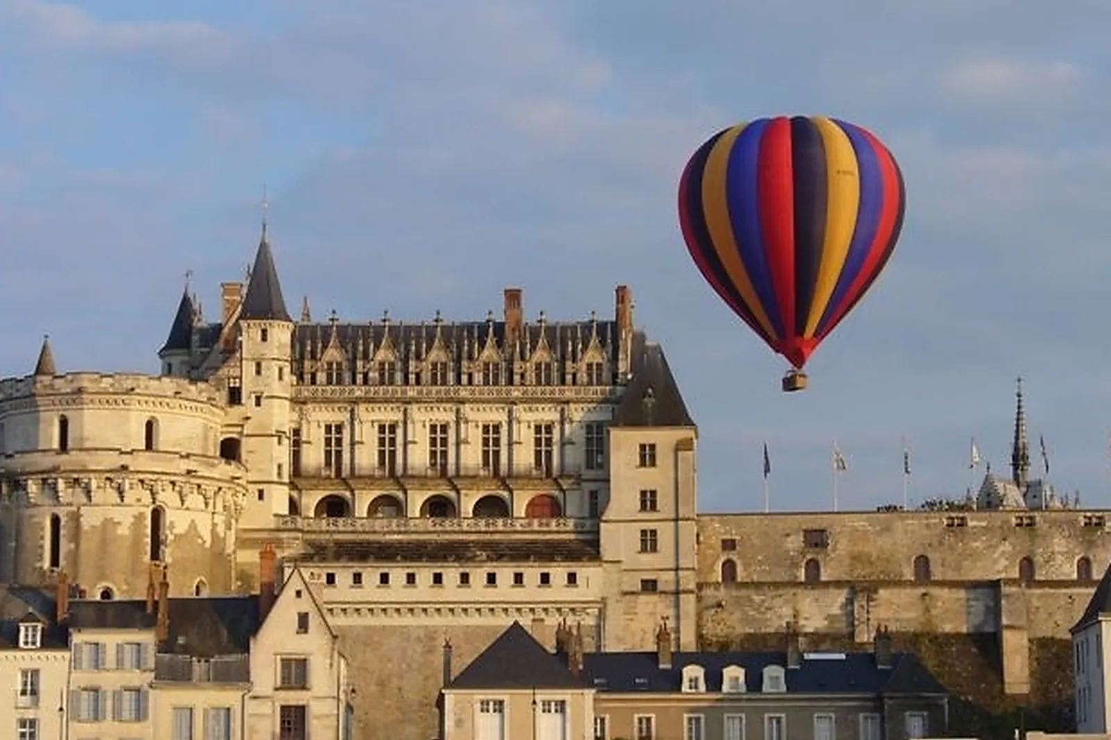 Lieu atypique, FRANCE MONTGOLFIÈRES