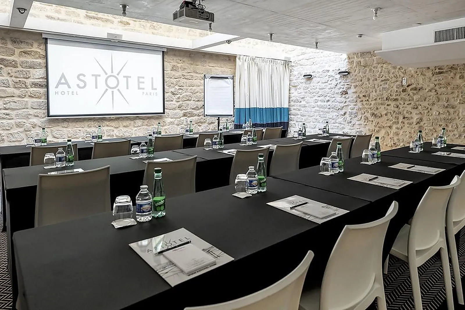 Lieux événementiels, 123 SEBASTOPOL HÔTEL