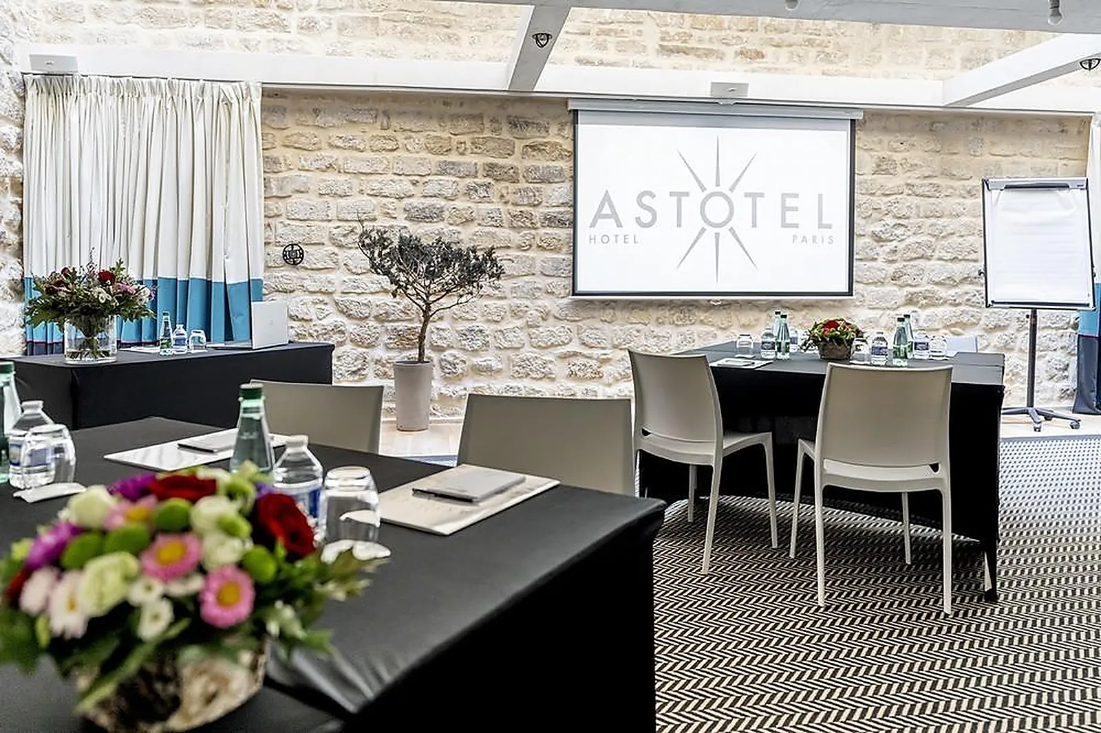 Lieux événementiels, 123 SEBASTOPOL HÔTEL